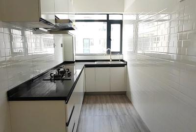 2 Bed Apartment with Swimming Pool at Wood Avenue - 2