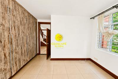 5 Bed House with En Suite in Rosslyn - 4