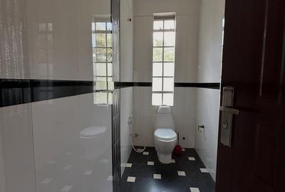 6 Bed House with En Suite at Nyari - 4