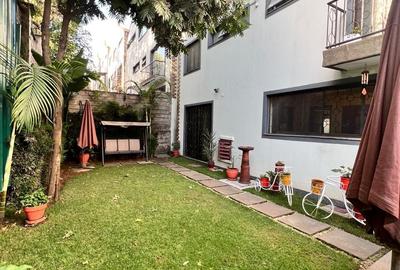 5 Bed Townhouse with En Suite in Westlands Area - 2