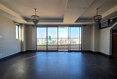 4 Bed Apartment with En Suite in Lavington - 2