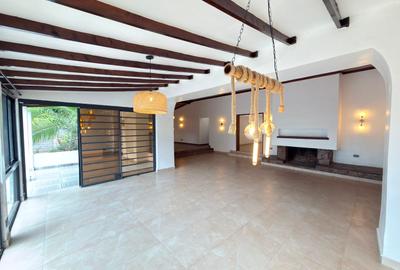 4 Bed House with En Suite in Muthaiga