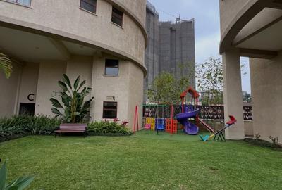 4 Bed Apartment with En Suite in Westlands Area
