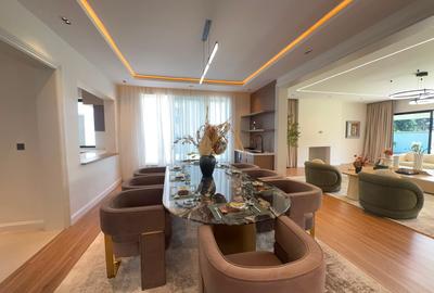 5 Bed Villa with En Suite in Runda - 4