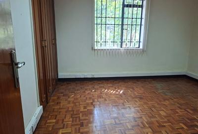 Office with Service Charge Included in Gigiri - 2