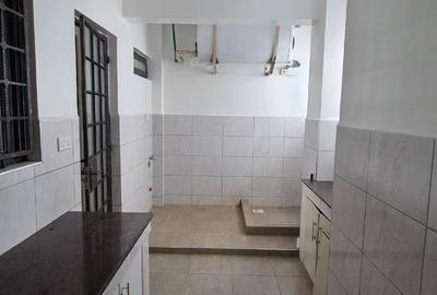 3 Bed Apartment with En Suite in Parklands - 2