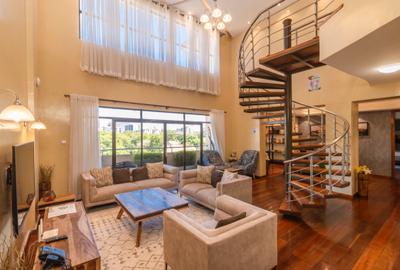 4 Bed Apartment with En Suite in Rhapta Road