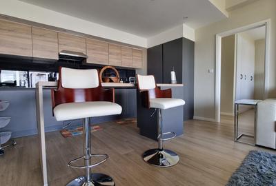 Serviced 2 Bed Apartment with En Suite at Riverside Drive - 4
