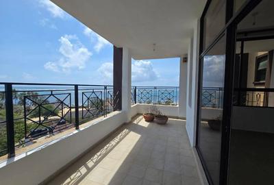 4 Bed Apartment with En Suite at Mount Kenya Road - 4