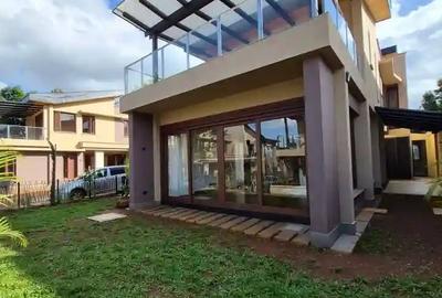 4 Bed Townhouse with En Suite in Runda - 2