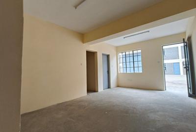 7,637 ft² Warehouse with Service Charge Included in Ruaraka - 4