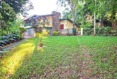 4 Bed House with En Suite at Close To Abc Place.