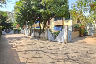 4 Bed Townhouse with En Suite in Lavington - 3
