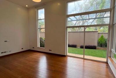 4 Bed Townhouse with En Suite in Lavington - 2