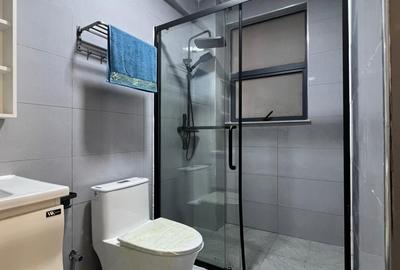 2 Bed Apartment with En Suite at Tabere Crescent - 2
