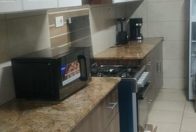 Furnished 3 Bed Apartment with En Suite in Rhapta Road - 4