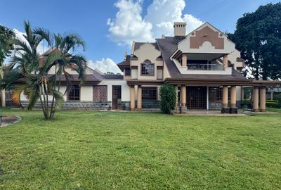 5 Bed House with En Suite in Runda