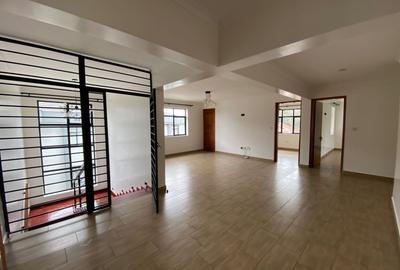 4 Bed Townhouse with En Suite in Ridgeways - 4