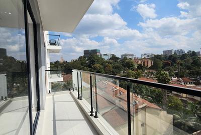 3 Bed Apartment with En Suite in Westlands Area - 2