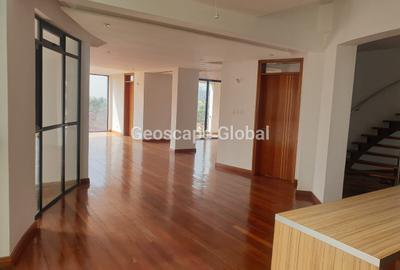 4 Bed Apartment with En Suite in Westlands Area - 3