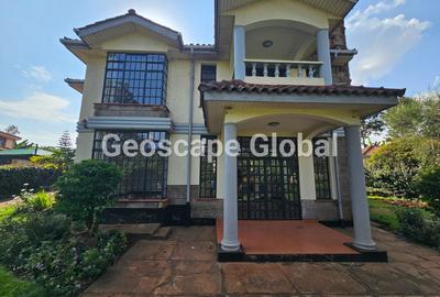4 Bed House with En Suite in Rosslyn - 3
