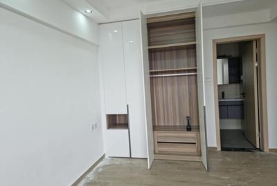2 Bed Apartment with En Suite in Rhapta Road - 2