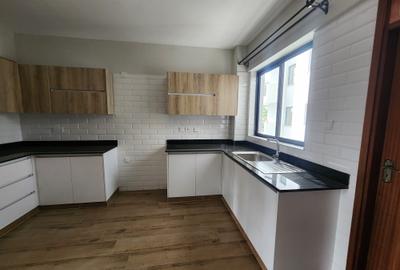 1 Bed Apartment with En Suite at Lavington Nairobi - 3