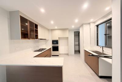 3 Bed Apartment with En Suite in Westlands Area - 4