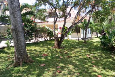 4 Bed Villa with Staff Quarters at Links Road - 3