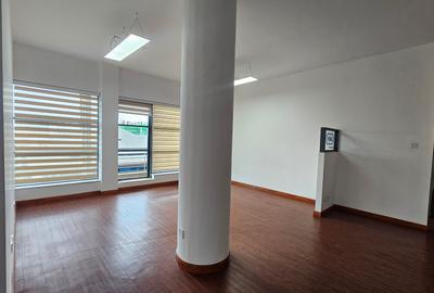 2,734 ft² Commercial Property with Backup Generator at Riverside Drive - 3
