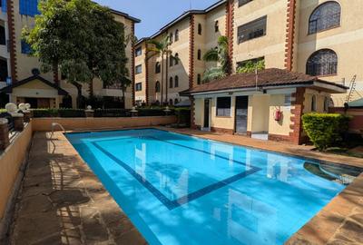 3 Bed Apartment with En Suite in Kilimani - 2