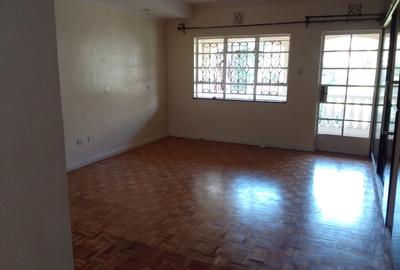 5 Bed Townhouse with En Suite in Lavington - 4