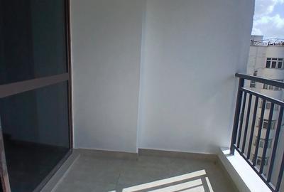 3 Bed Apartment with En Suite at Lavington - 4