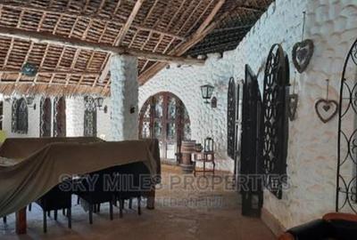 3 Bed Villa with En Suite at La-Marina Mtwapa - 2