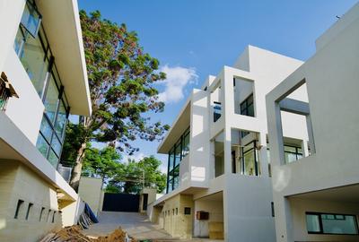 5 Bed Villa with En Suite at 2026-187 * 11.07 - 4
