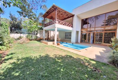 5 Bed Townhouse with En Suite at Convent Drive