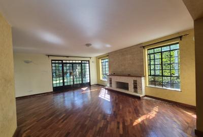 4 Bed Townhouse with En Suite in Kiambu Road - 2