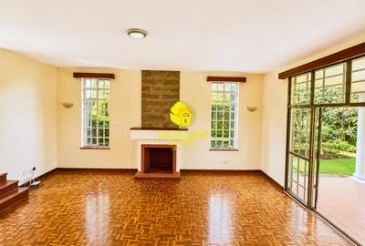 4 Bed House with En Suite in Rosslyn - 2