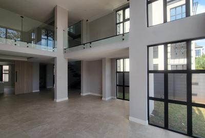 4 Bed Townhouse with En Suite in Kiambu Road - 2