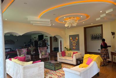 5 Bed Townhouse with En Suite in Spring Valley - 2