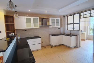 3 Bed Apartment with En Suite at Makueni Road - 4