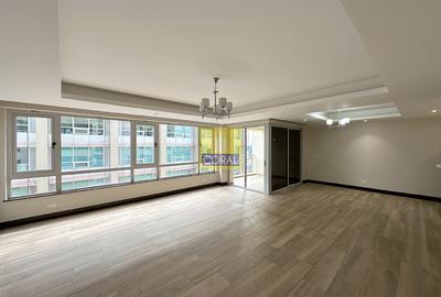 3 Bed Apartment in Parklands - 3
