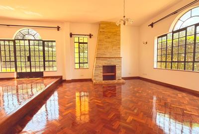 5 Bed Townhouse with En Suite in Kitisuru - 2