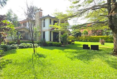 4 Bed Townhouse with En Suite in Rosslyn - 2