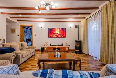 Furnished 2 Bed Apartment with En Suite in Riverside