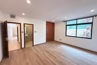 4 Bed House with En Suite in Muthaiga - 2