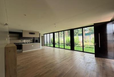 4 Bed Townhouse with En Suite in Runda