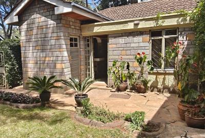 2 Bed House with Garden in Karen