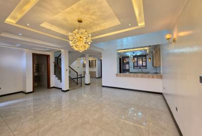 4 Bed Townhouse with En Suite at Kamakis - 2
