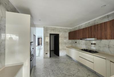 Serviced 3 Bed Apartment with En Suite at Mandera Road - 4